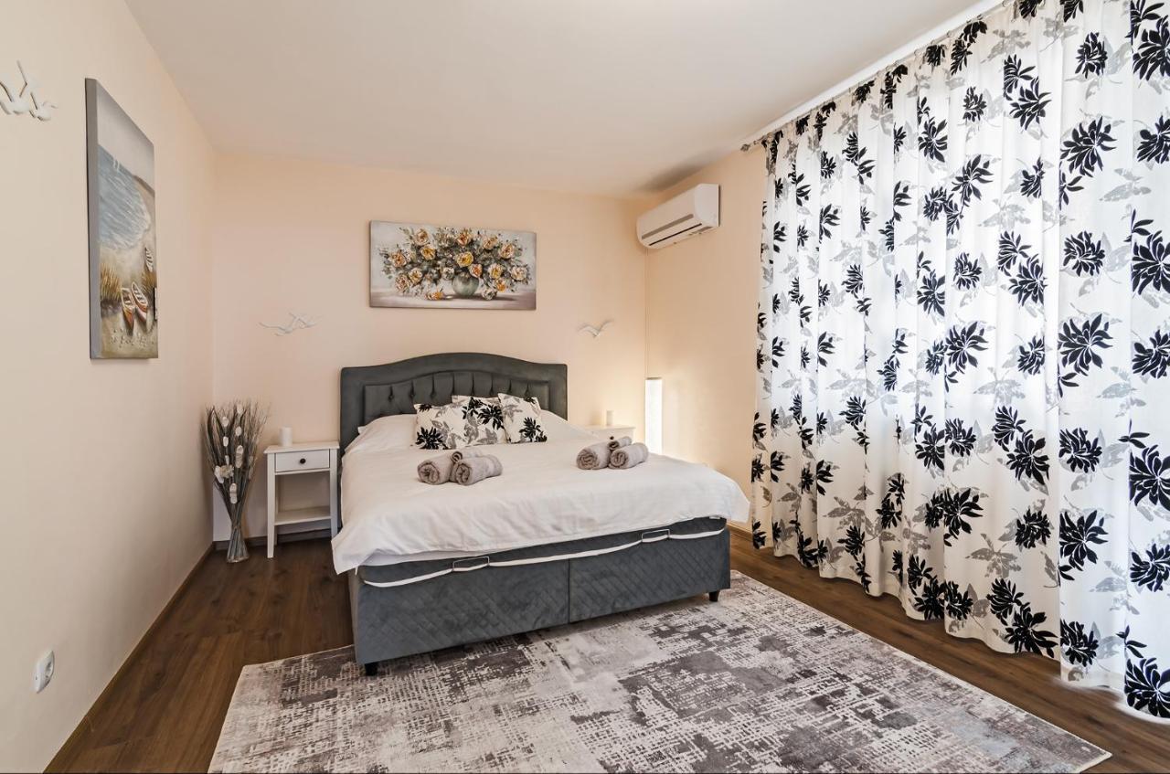 Апартаменти Ивайло / Ivaylo Apartments Burgas Exterior foto